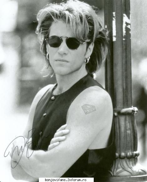pick's with johnny - **mika** - bon jovi 4 ever!