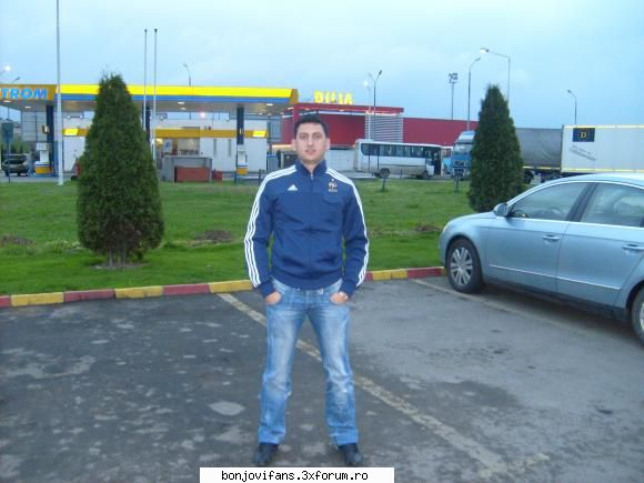 sincer la mine vacanta a inceput de mult ... :d doar ce am venit de la costanta :)) :d  munte ...