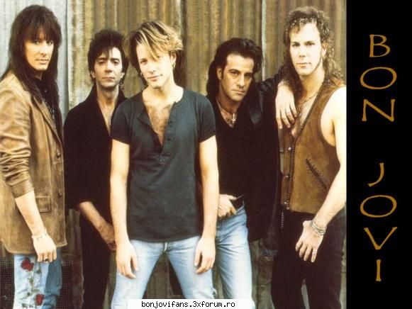 wallpapers - **mika** - bon jovi 4 ever!